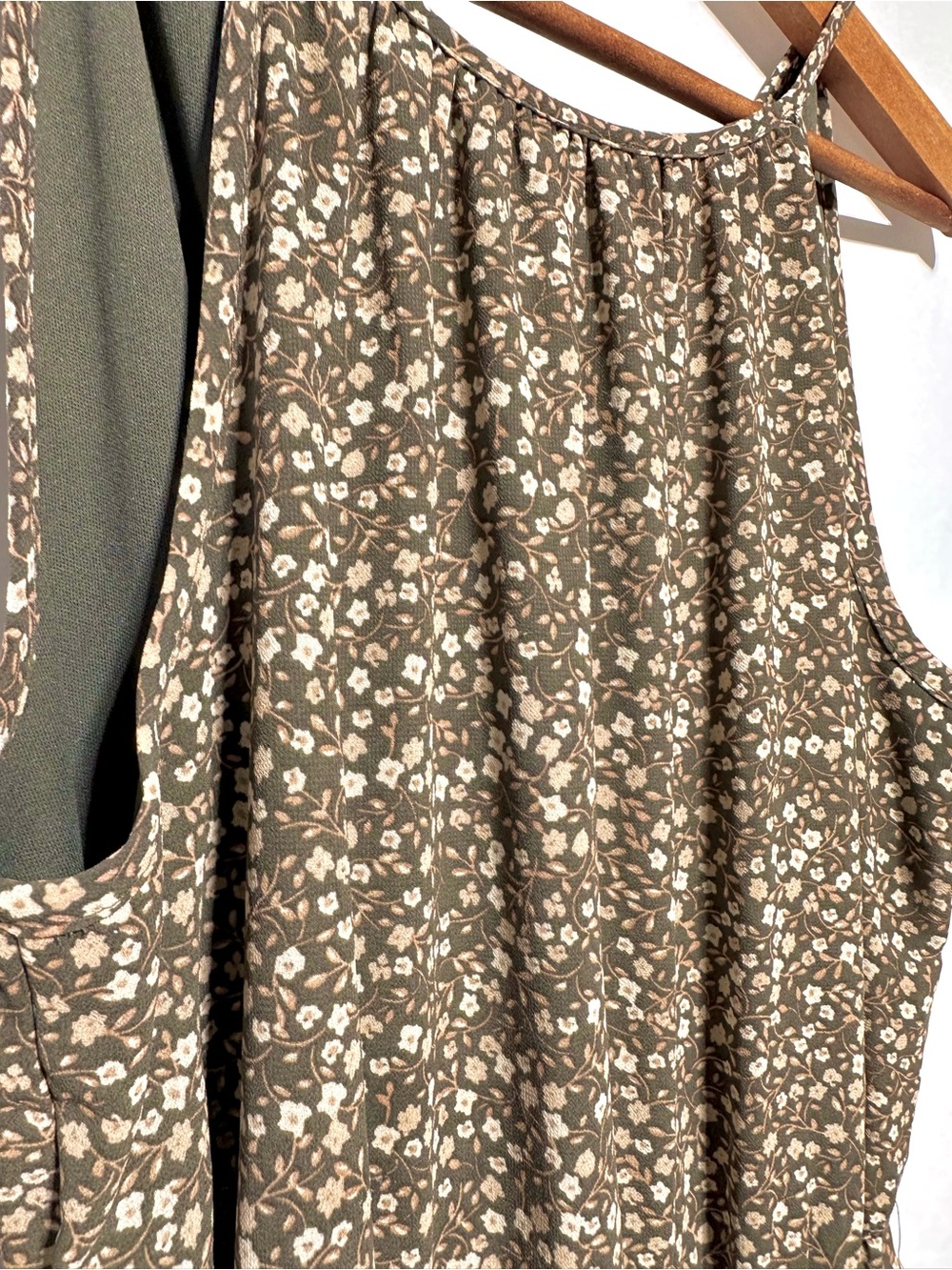 Apricot Floral Midi Dress US 8 Olive Tie Back Tiered Ruffle Sleeveless - Picture 4 of 9